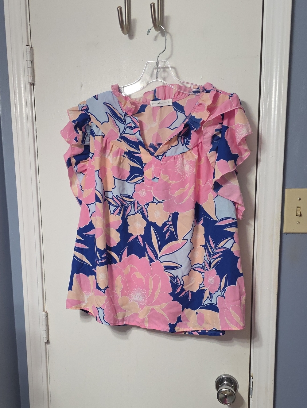Ces Femme Floral Ruffle Sleeve Blouse - Pink & Blue